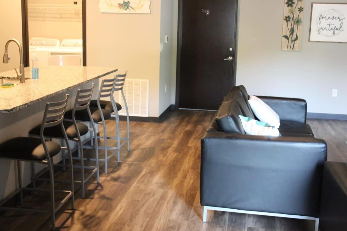 אמס Spacious 2Br Suite Plus Patio Near Iowa State מראה חיצוני תמונה
